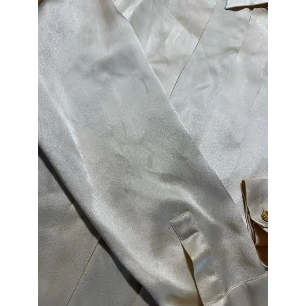 Need Clean!! Vintage CHANEL Boutique Silk Blouse Gold CC Buttons Size L C19